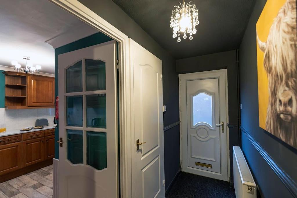 In The Heart Of It! Vila Stokesley Exterior foto